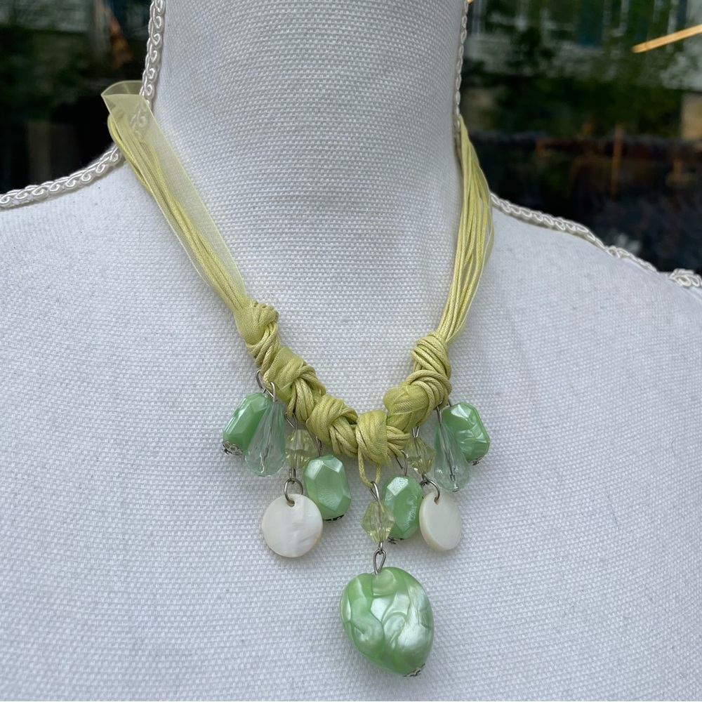 Vintage y2k Green Beaded Fairy Necklace